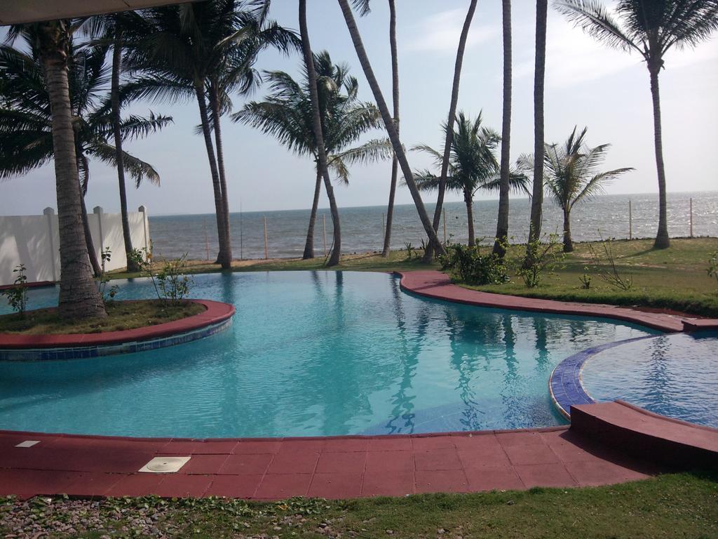 Résidence Hôtelière Océane Libreville Exterior foto